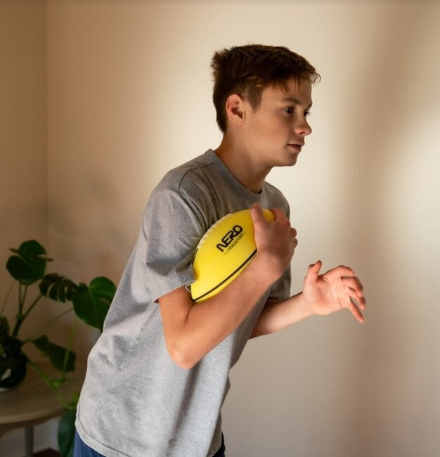 25 Silent Football 257