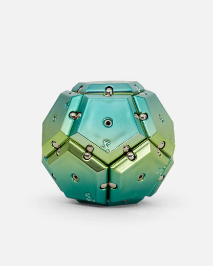 Geode Magnetic Luxe Gradient Chrome SPEKS RSG26