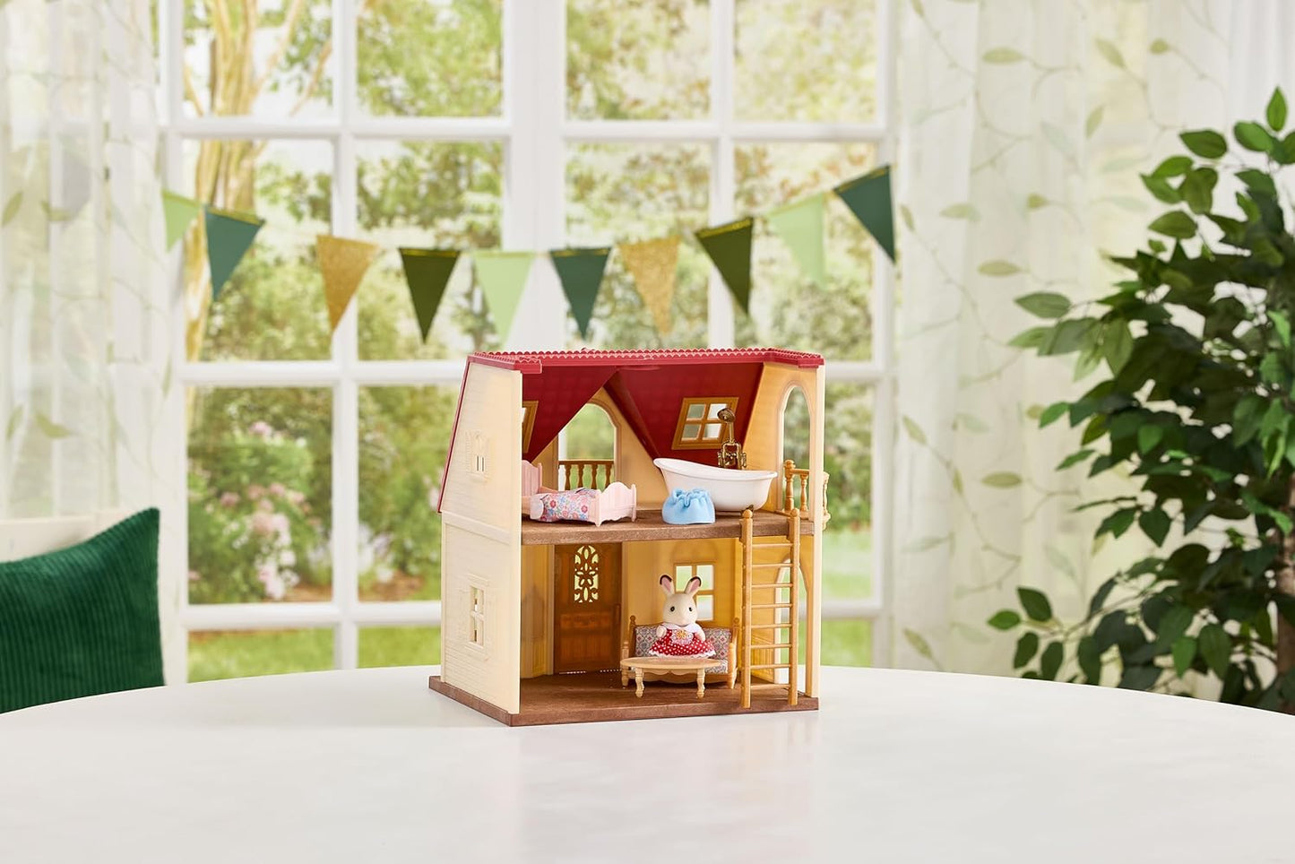 Red Roof Cozy Calico Critters IC26