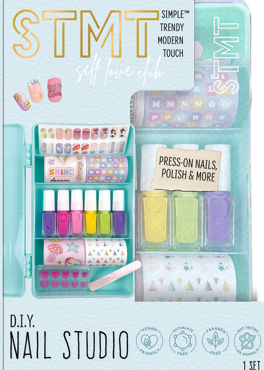 25 New Nail Art Studio242