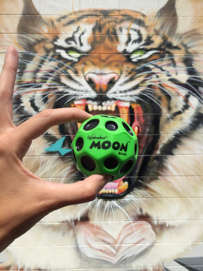 25 Moonball Original  213