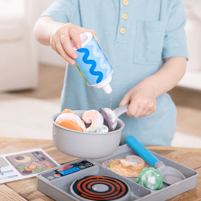 Simmer & Stir Stovetop Play Set with Water Wow! Color Reveal