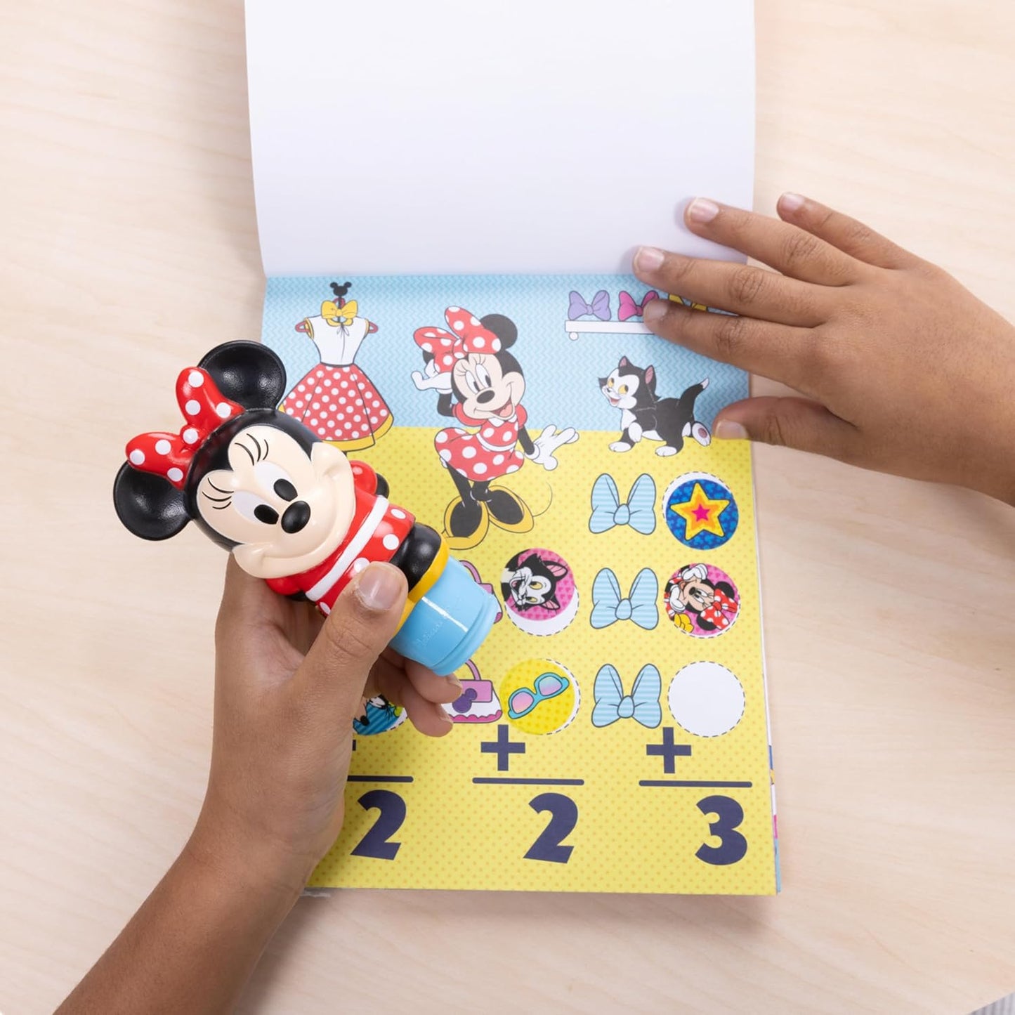 26 Minnie Sticker Wow 262