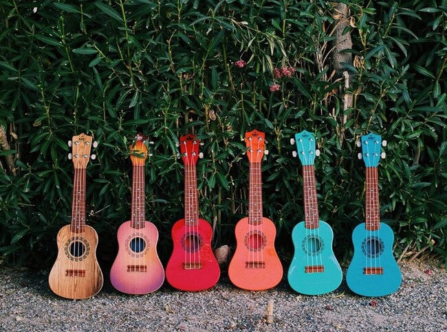 23 Red Orange Ukuleles239