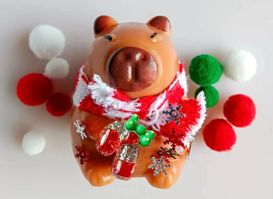* Xmas Capybara Squis257